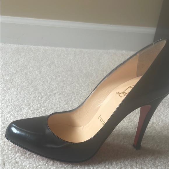 Christian Louboutin Black Heels Sophisticated Elegance - Picture 7 of 9